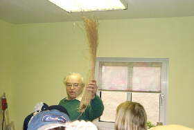 Mr Preißler with flax tow