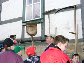 grain shovel