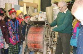 horsehair pulling machine